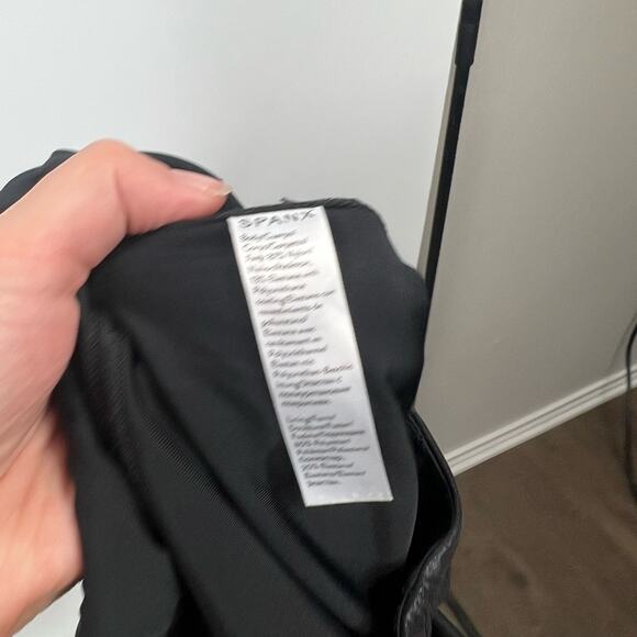 Spanx Quilted Faux Leather Leggings in Very Black - Picture 9 of 10